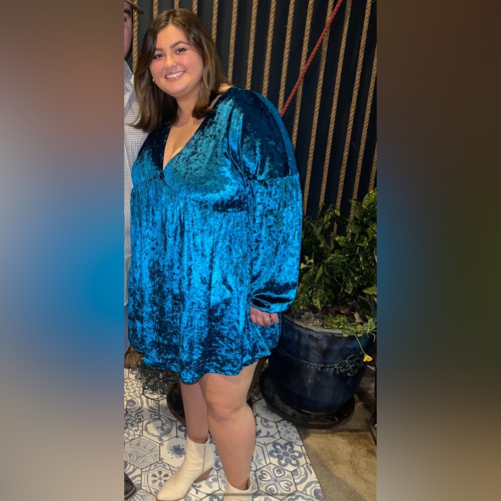 ASOS Curve - Blue Velvet Long Sleeve Dress - Size 16